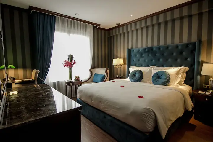 Đánh Giá Chi Tiết The Scarlett Boutique Hotel Cho Du Khách