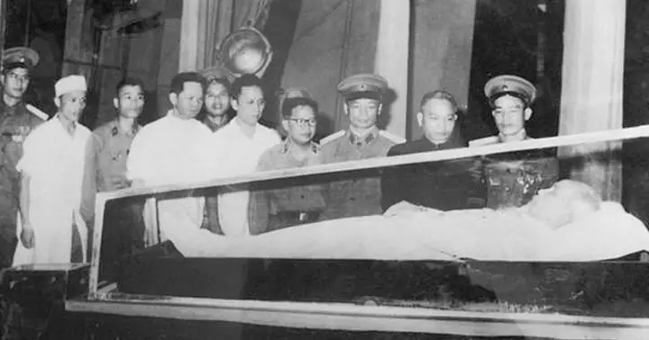 Thi Hài Bác Hồ Trong Lăng: Lịch Sử, Ý Nghĩa Và Hiện Trạng Hiện Nay Thi Hài Bác Hồ Trong Lăng: Lịch Sử, Ý Nghĩa Và Hiện Trạng Hiện Nay