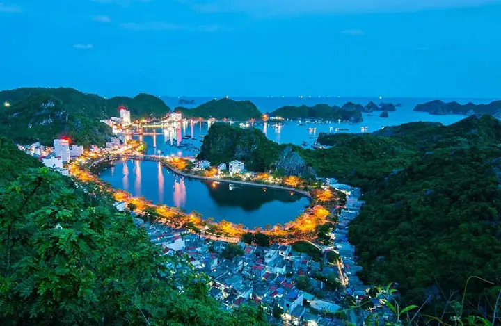 Khám Phá Thị Trấn Cát Bà: Lịch Sử, Văn Hoá Và Điểm Du Lịch Nổi Bật Khám Phá Thị Trấn Cát Bà: Lịch Sử, Văn Hoá Và Điểm Du Lịch Nổi Bật