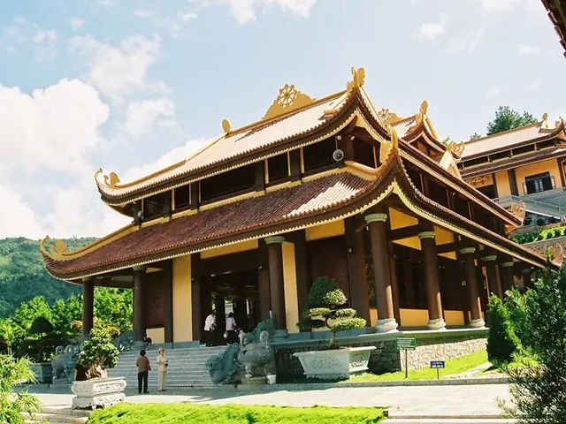 Khám Phá Thiền Viện Trúc Lâm An Tâm – Hành Trình Thiền Định Giữa Rừng Thông Khám Phá Thiền Viện Trúc Lâm An Tâm – Hành Trình Thiền Định Giữa Rừng Thông