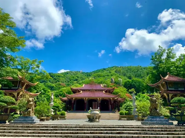 Đánh Giá Thiền Viện Trúc Lâm Chân Nguyên: Trải Nghiệm Tĩnh Tâm Đỉnh Cao Đánh Giá Thiền Viện Trúc Lâm Chân Nguyên: Trải Nghiệm Tĩnh Tâm Đỉnh Cao