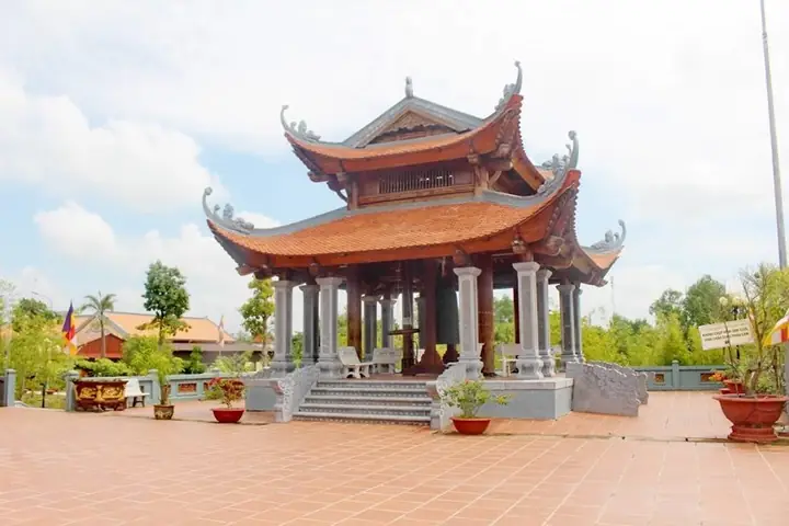 Khám Phá Thiền Viện Trúc Lâm Sóc Trăng – Hướng Dẫn Tham Quan