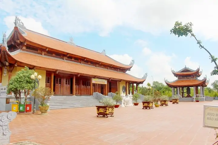 Khám Phá Thiền Viện Trúc Lâm Sóc Trăng – Hướng Dẫn Tham Quan Khám Phá Thiền Viện Trúc Lâm Sóc Trăng – Hướng Dẫn Tham Quan