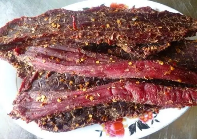 Thịt Trâu Gác Bếp Sơn La – Tổng Quan Về Nguồn Gốc, Cách Chế Biến Và Những Lưu Ý Khi Mua