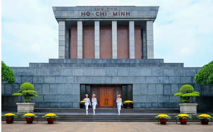 Thông Tin Về Lăng Bác Hồ: Lịch Sử, Kiến Trúc Và Hướng Dẫn Tham Quan Thông Tin Về Lăng Bác Hồ: Lịch Sử, Kiến Trúc Và Hướng Dẫn Tham Quan