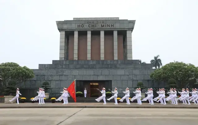 Thông Tin Về Lăng Bác Hồ: Lịch Sử, Kiến Trúc Và Hướng Dẫn Tham Quan
