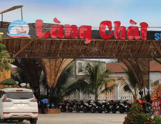 Thực Đơn Hải Sản Làng Chài Bến Tre: Gợi Ý Món Ngon Thực Đơn Hải Sản Làng Chài Bến Tre: Gợi Ý Món Ngon