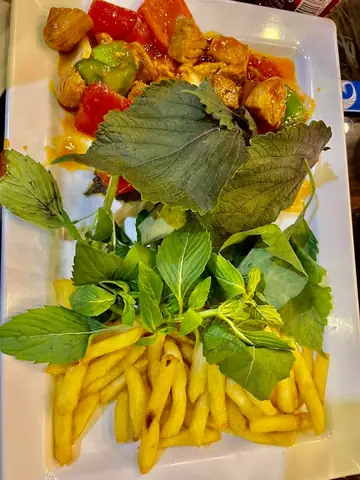 Thực Đơn Hải Sản Làng Chài Bến Tre: Gợi Ý Món Ngon Thực Đơn Hải Sản Làng Chài Bến Tre: Gợi Ý Món Ngon