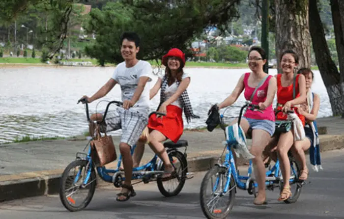 Thuê Xe Đạp Đôi Ở Đà Lạt: 7 Địa Điểm Giá Tốt Cho Cặp Đôi