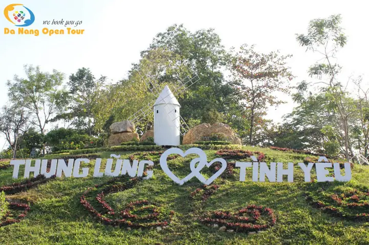 Khám Phá Thung Lũng Tình Yêu Đà Lạt: Giá Vé, Hoạt Động