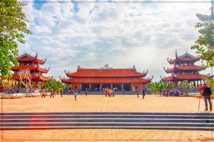 Khám Phá Thiền Viện Trúc Lâm Phương Nam: Lịch Sử Và Kiến Trúc