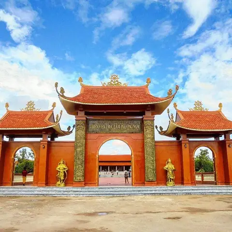 Khám Phá Thiền Viện Trúc Lâm Phương Nam: Lịch Sử Và Kiến Trúc