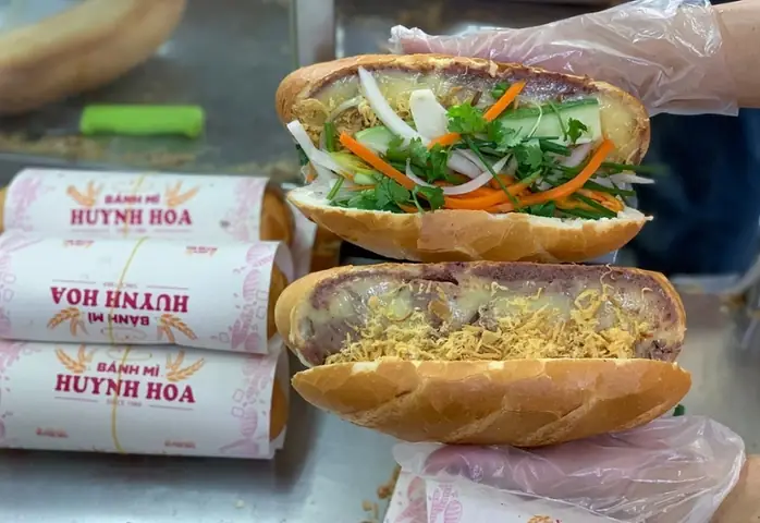 Top 10+ Tiệm Bánh Mì Gần Đây Ngon, Giá Tốt
