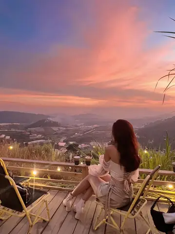 Tiệm Cà Phê Hoàng Hôn Chiều: Điểm Đến Lý Tưởng Cho Buổi Tối Thư Giãn