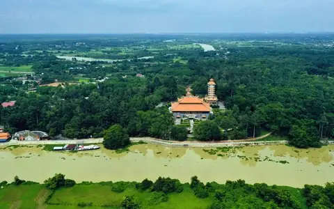 Toàn Cảnh Địa Đạo Củ Chi: Hành Trình Khám Phá Địa Cứu Dân Dân