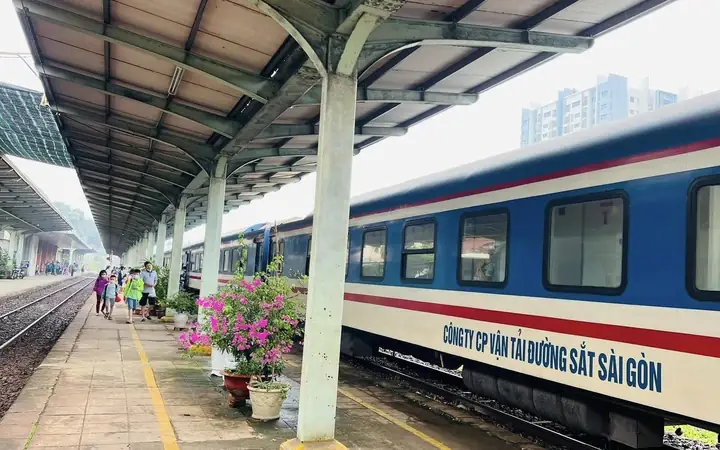 Tổng Đài Đường Sắt Sài Gòn: Số Điện Thoại, Giờ Làm Việc & Hướng Dẫn Liên Hệ Chi Tiết Tổng Đài Đường Sắt Sài Gòn: Số Điện Thoại, Giờ Làm Việc & Hướng Dẫn Liên Hệ Chi Tiết