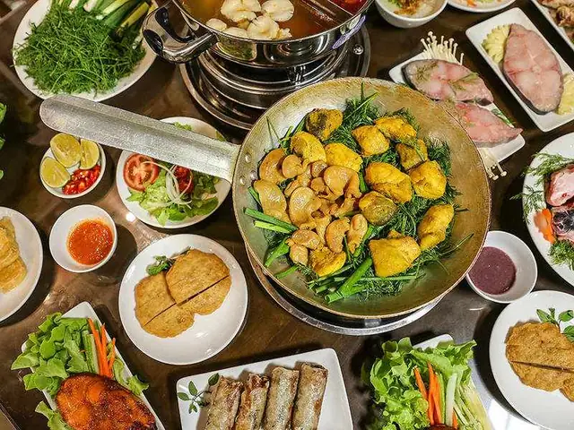 Khám Phá 15 Quán Ăn Ngon Hà Nội Dành Cho Thực Khách Địa Phương