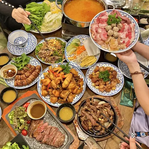 Khám Phá 15 Quán Ăn Ngon Hà Nội Dành Cho Thực Khách Địa Phương