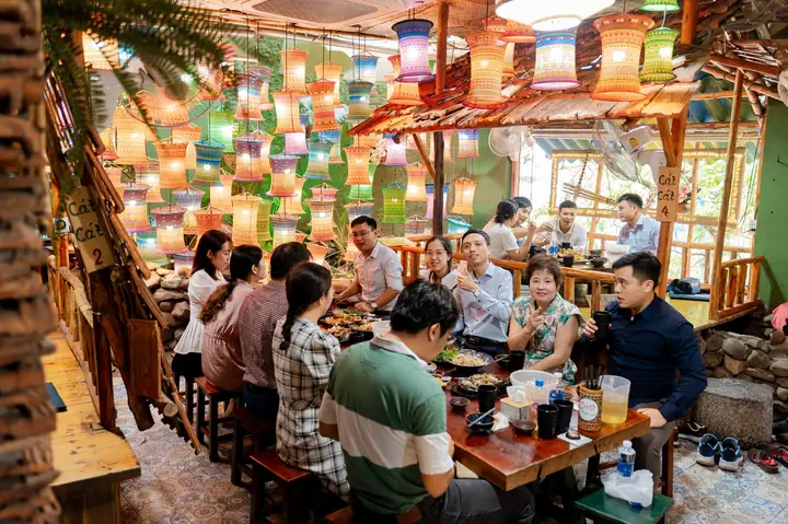 Khám Phá 15 Quán Ăn Ngon Hà Nội Dành Cho Thực Khách Địa Phương