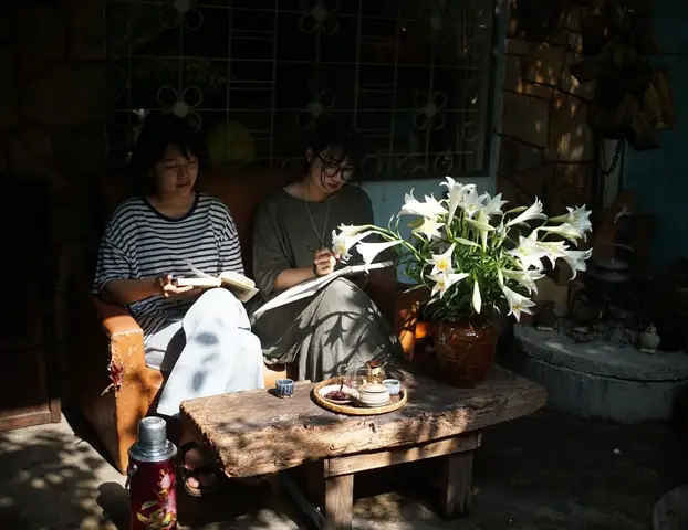 Trà Quán Góc Nhà Tụi Mình: Cẩm Nang Trải Nghiệm Trà Đạo Thuần Việt Giữa Lòng Đà Nẵng