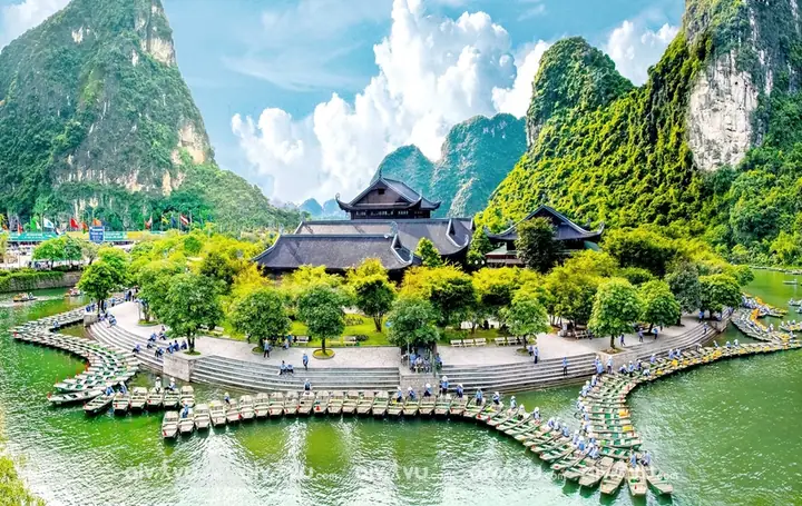Lên Kế Hoạch Du Lịch Tràng An – Bái Đình 1 Ngày Cho Gia Đình Lên Kế Hoạch Du Lịch Tràng An – Bái Đình 1 Ngày Cho Gia Đình