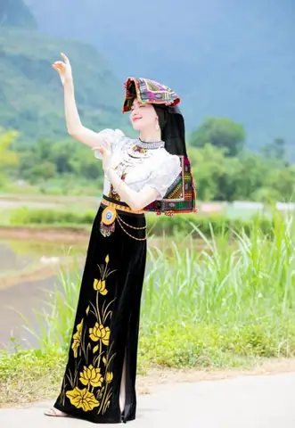 10 Trang Phục Dân Tộc Việt Nam Độc Đáo Cho Người Yêu Văn Hoá