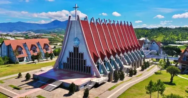 Khám Phá Trung Tâm Mục Vụ Đà Lạt – Địa Điểm Tôn Giáo