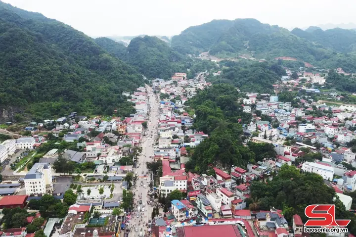 Khám Phá Du Lịch Mộc Châu: Điểm Đến, Ẩm Thực, Lưu Trú Khám Phá Du Lịch Mộc Châu: Điểm Đến, Ẩm Thực, Lưu Trú