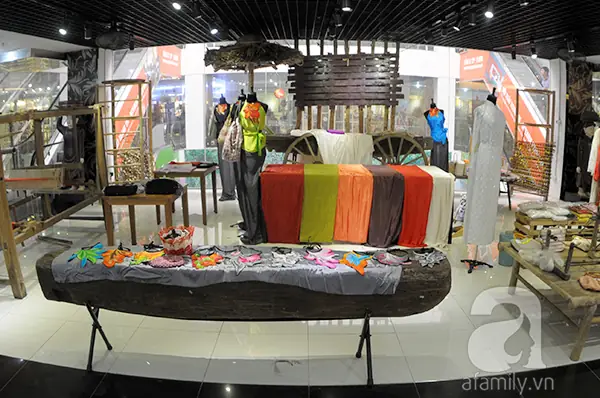 Đánh Giá Chi Tiết Trung Tâm Thương Mại Hàng Da: Điểm Đến Mua Sắm Đa Dạng Giữa Lòng Hà Nội