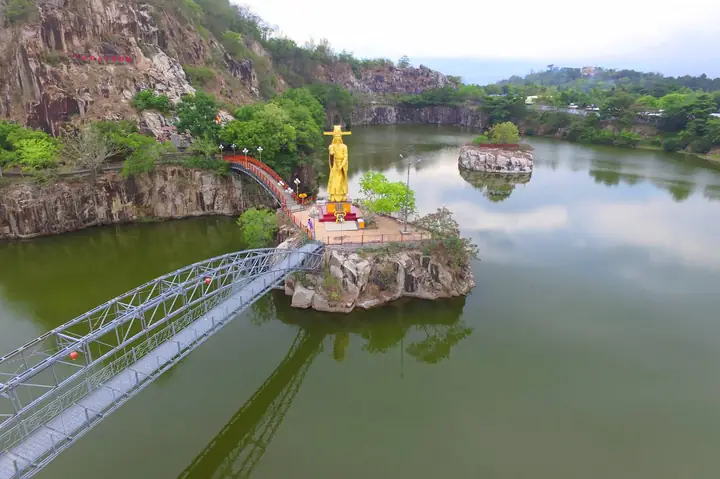 Khám Phá Núi Sập Thoại Sơn: Viên Ngọc Văn Hóa Ở Vùng Đất An Giang