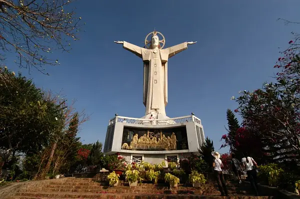 Tượng Chúa Kitô Vua Vũng Tàu: Hướng Dẫn Tham Quan Toàn Diện Tượng Chúa Kitô Vua Vũng Tàu: Hướng Dẫn Tham Quan Toàn Diện