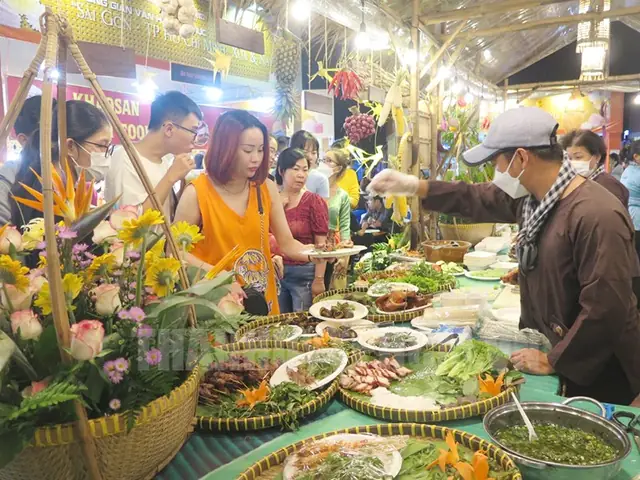 Khám Phá 15 Món Ăn Sài Gòn Không Thể Bỏ Lỡ Cho Du Khách