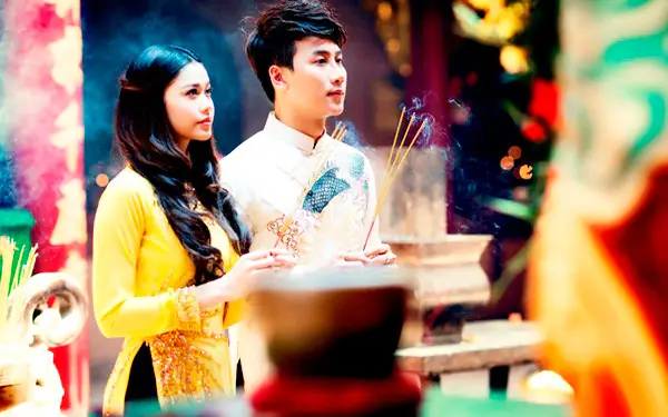 Cẩm Nang Toàn Tập Cầu Con Tại Chùa Hương: Từ Lễ Vật Đến Văn Khấn Chuẩn Cẩm Nang Toàn Tập Cầu Con Tại Chùa Hương: Từ Lễ Vật Đến Văn Khấn Chuẩn