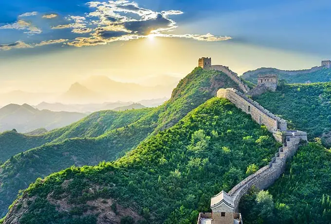 Vạn Lý Trường Thành Bắc Kinh: Giải Mã Sự Thông Thái Của Kinh Phật Truyền Thống