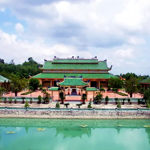 Văn Miếu Trấn Biên: Lịch Sử, Kiến Trúc Và Trải Nghiệm Tham Quan Toàn Diện