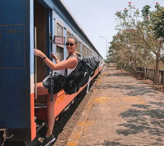 Mua Vé Tàu Sài Gòn → Phan Thiết Giá Rẻ Nhất Cho Du Lịch