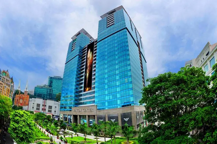 Khám Phá Vincom Center Đồng Khởi: Mua Sắm Giải Trí Cho Giới Trẻ
