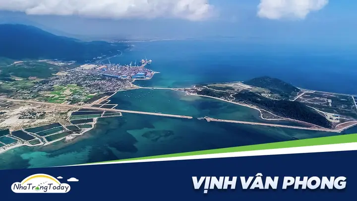 Khám Phá Vịnh Vân Phong: Hướng Dẫn Du Lịch Chi Tiết Cho Du Khách Khám Phá Vịnh Vân Phong: Hướng Dẫn Du Lịch Chi Tiết Cho Du Khách