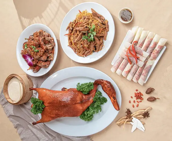Vịt Quay Bắc Kinh 3 Món: Giá, Món Ăn Kèm & Review