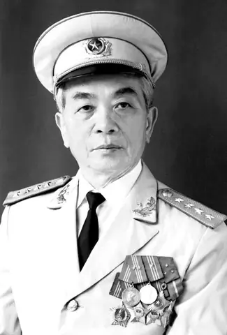 Võ Nguyên Giáp Quê Quán: Lộc Thủy, Lệ Thủy, Quảng Bình