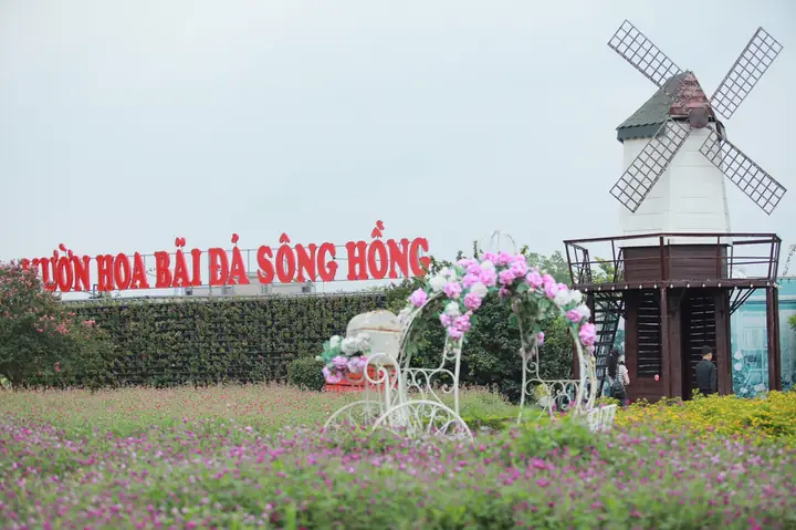 Hướng Dẫn Vườn Hoa Bãi Đá Sông Hồng: Giá Vé, Giờ Mở, Mẹo Chụp Hướng Dẫn Vườn Hoa Bãi Đá Sông Hồng: Giá Vé, Giờ Mở, Mẹo Chụp