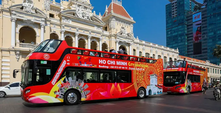 Khám Phá Xe Buýt 2 Tầng Hà Nội: Giá Vé, Lộ Trình & Cách Đặt Vé