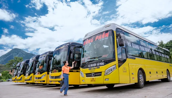 Top 4 Phương Tiện Đi Hà Giang Từ Hà Nội: Đánh Giá Chi Tiết Theo Trải Nghiệm Thực Tế Top 4 Phương Tiện Đi Hà Giang Từ Hà Nội: Đánh Giá Chi Tiết Theo Trải Nghiệm Thực Tế