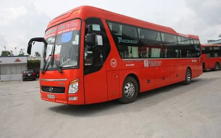 Đánh Giá Chi Tiết Dịch Vụ Xe Khách Phương Trang Chi Nhánh Tphcm: Trải Nghiệm & So Sánh Thực Tế