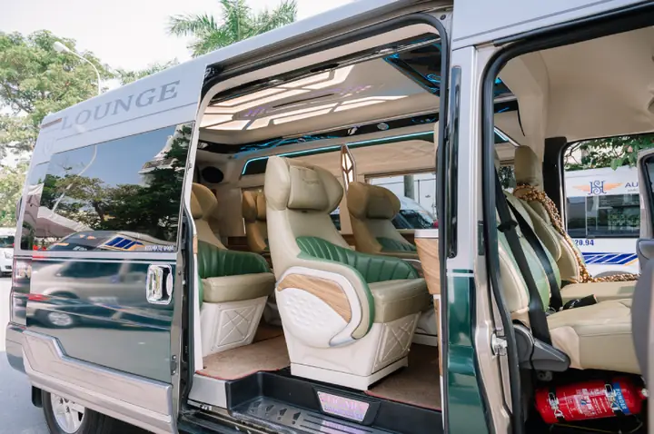 Top 10 Xe Limousine Hà Nội - Bãi Cháy Giá Tốt Top 10 Xe Limousine Hà Nội - Bãi Cháy Giá Tốt