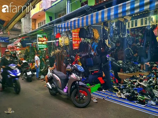 Chợ Bàn Cờ Nguyễn Đình Chiểu – Hướng Dẫn Toàn Diện Về Lịch Sử, Địa Điểm, Và Những Trải Nghiệm Đặc Sắc Chợ Bàn Cờ Nguyễn Đình Chiểu – Hướng Dẫn Toàn Diện Về Lịch Sử, Địa Điểm, Và Những Trải Nghiệm Đặc Sắc