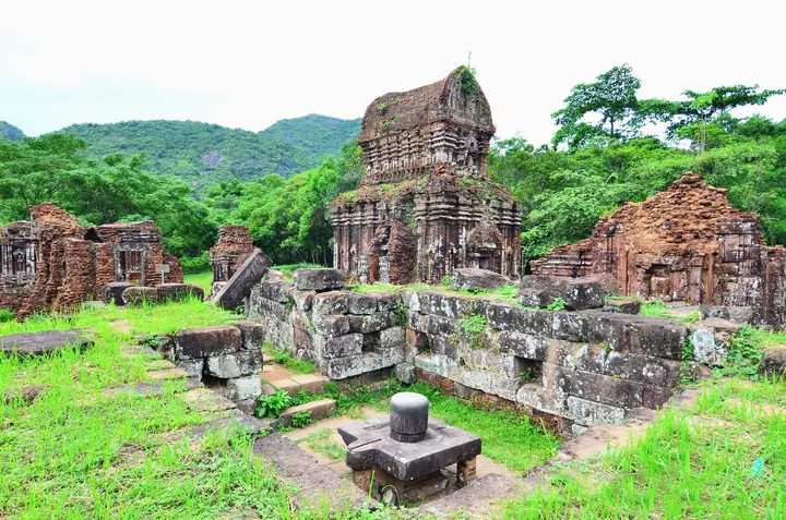 Hình Ảnh Thánh Địa Mỹ Sơn – Khám Phá Vẻ Đẹp Linh Thiêng Và Lịch Sử Hình Ảnh Thánh Địa Mỹ Sơn – Khám Phá Vẻ Đẹp Linh Thiêng Và Lịch Sử