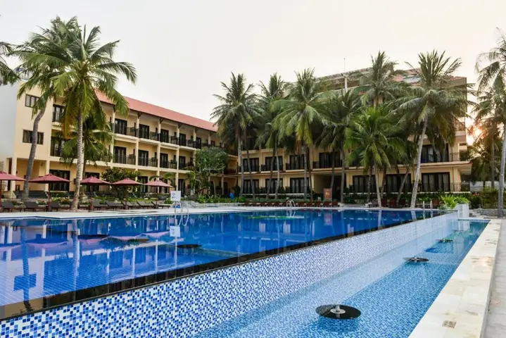 Hòn Rơm 1 Resort Mũi Né: Khám Phá Điểm Đến Mới Cho Du Hành Gia Đình 2026
