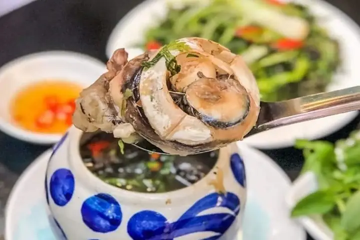 Mắt Cá Ngừ Hầm Tiêu Xanh – Hướng Dẫn Chi Tiết Từng Bước