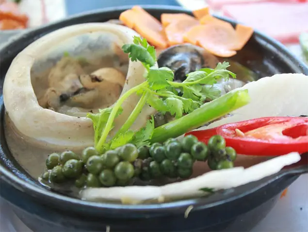 Mắt Cá Ngừ Hầm Tiêu Xanh – Hướng Dẫn Chi Tiết Từng Bước